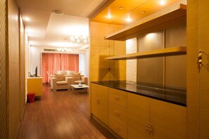 Interior - 4D - 3 Bedroom Downtown Apartment With Shared Pool (Bangkok)