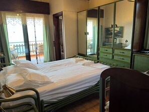 House, 3 Bedrooms, Balcony, Garden View | 3 bedrooms