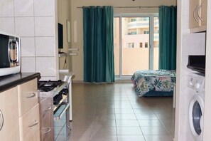 Apartment, 1 Bedroom, Accessible, Smoking | Room amenity