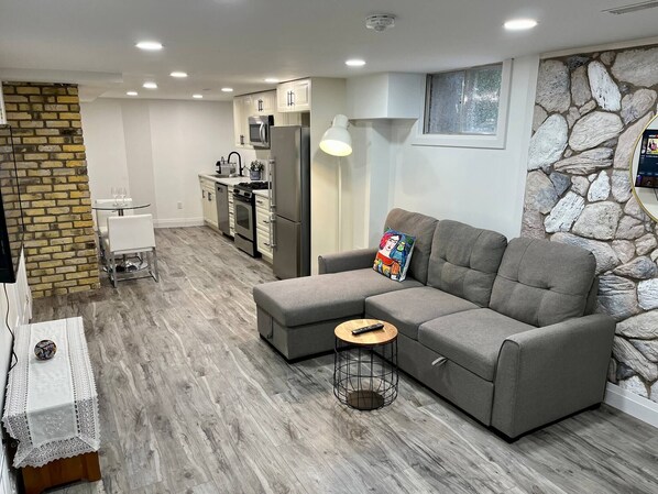 Room, 1 Bedroom | Interior