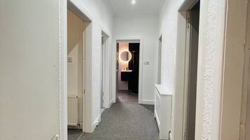 Căn hộ, 3 phòng ngủ, lò sưởi, quang cảnh thành phố | Hành lang