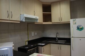 Leilighet, 1 soverom, tilgjengelighetstilpasset, balkong | Eget kjøkken