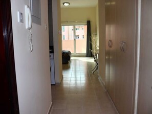 Studio, 1 Bedroom, Accessible, Balcony | Interior