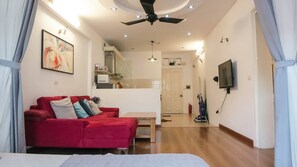 Apartment, 2 Bedrooms - Wind Chimes Hideaway - Apartment In Central Hanoi (Hanoi)