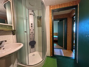 Bathroom - Apartma Pohar- A Bit Different! (Bovec)
