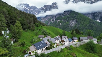 Apartamento, 2 quartos, vista para a montanha | Área da propriedade