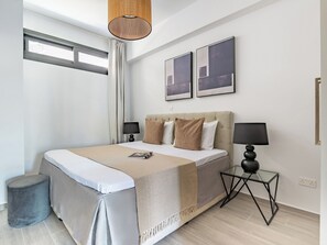 อพาร์ทเมนท์, 2 ห้องนอน, ระเบียง, วิวสระว่ายน้ำ | 3 ห้องนอน