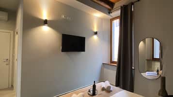 Deluxe tweepersoonskamer | 1 slaapkamer, bedden met traagschuimmatrassen, een gratis minibar