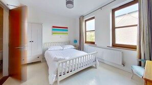 House, Multiple Beds