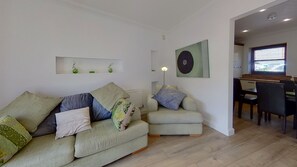 單棟房屋, 多張床 | 客廳