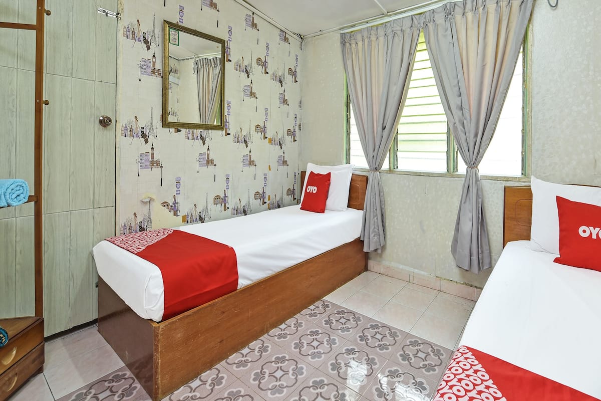Quarto duplo luxo | Escrivaninha, quartos à prova de som, Wi-Fi de cortesia, roupa de cama