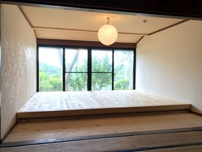 Tawaraya - Big Roof House - A nostalgic old house that makes you feel at home, just like your grandma's house.