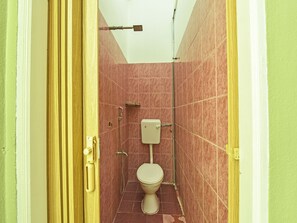 Deluxe Double Room | Bathroom