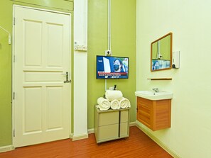 Familiesuite | Skrivebord, lydisolert, wi-fi (inkludert) og sengetøy