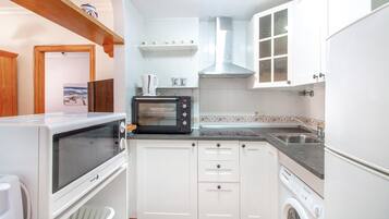 Frigorífico y horno