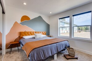 3 bedrooms, iron/ironing board, free WiFi, bed sheets
