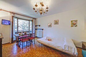 Standard Studio, Mountain View (Il Nido di Elda (few steps from) | Free WiFi, bed sheets - Il Nido di Elda (few steps from skiing) (Bardonecchia)