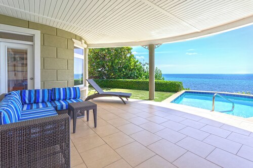 Castle Guesthouse: Cozy Guest Cottage w/ Private Pool and Deck with Ocean Views!