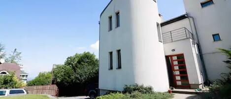 Apartment | Exterior