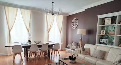 156 m2, 4sdb 2 Parkings 4 Chambres Hypercentre