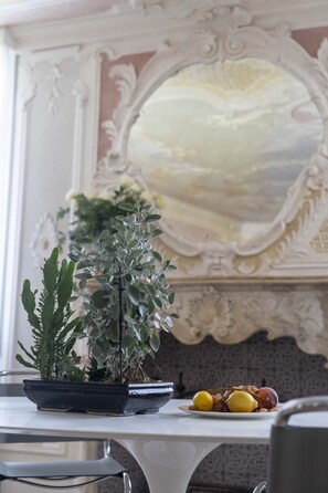 Dining - Amaltea Suite - Apartment with Grand Canal view (Venezia)