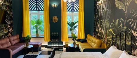 Exclusive Studio Suite | Dihias secara berasingan, dilengkapkan perabot secara berasingan