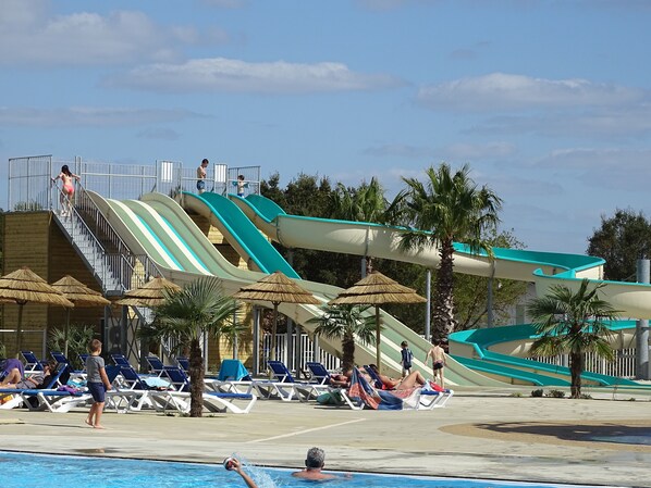 Outdoor pool, a heated pool - Escape Mobilhome AUX Dunes DE Contis (Saint-Julien-en-Born)