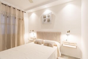 2 chambres, fer et planche à repasser