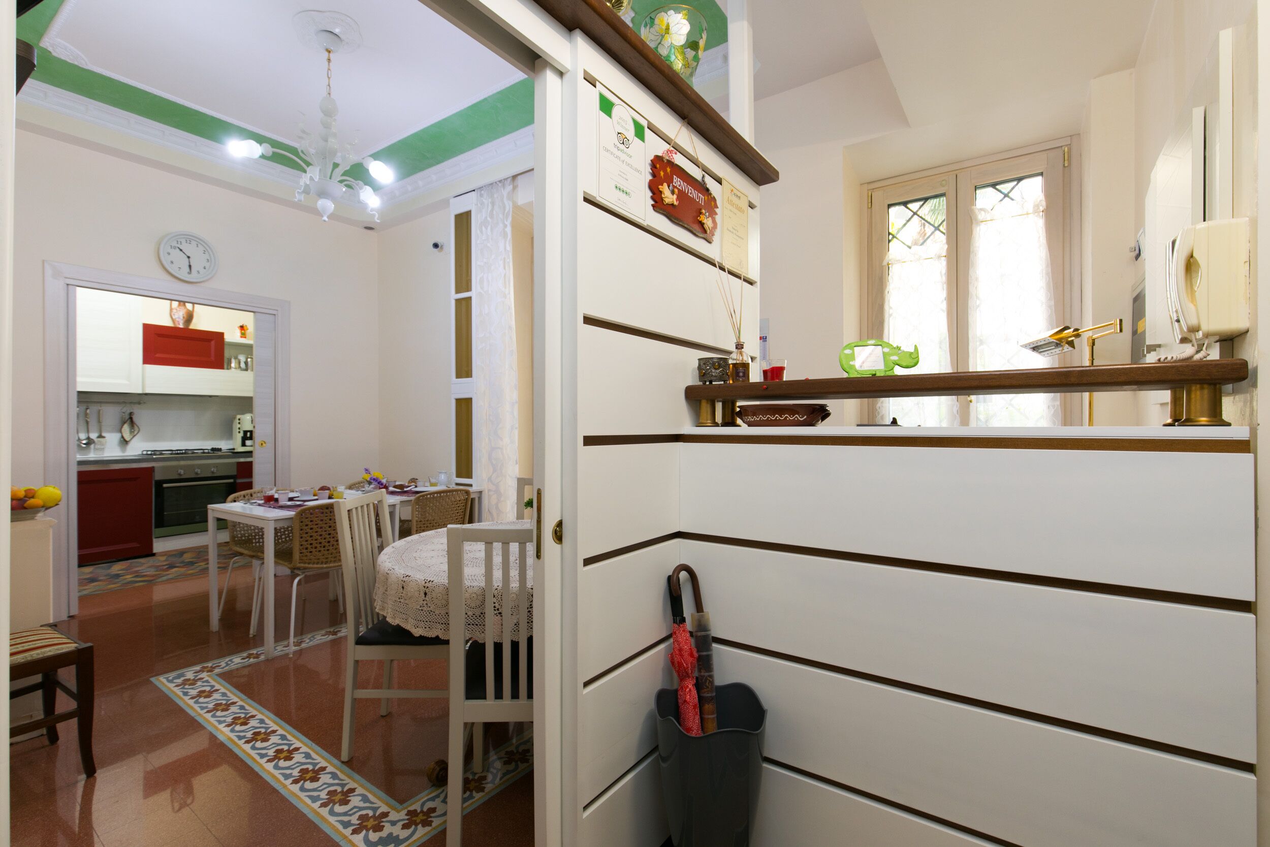 Junior-Suite | Betten mit Memory-Foam-Matratzen, Schreibtisch