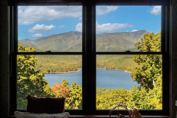 Interior - Wallace Mountain Lodge | Deck, Fire Pit & Year-round Mountain Views! (Black Mountain)
