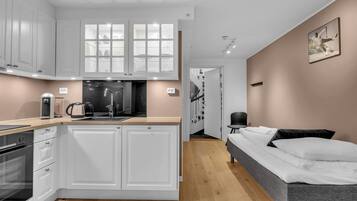 Studio | 1 bedroom, free WiFi, bed sheets