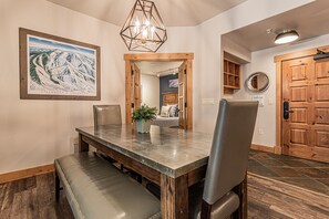 Dining - Luxury Condo at Aspen Lodge | Spacious 3BR + Den in Trappeur’s Crossing (Steamboat Springs)
