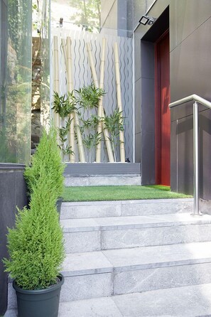 Exterior detail - Txintxorro by FeelFreeRentals (Donostia)