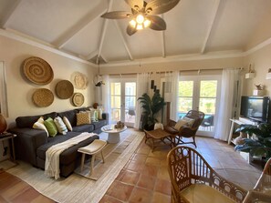 Smart TV y reproductor de DVD 