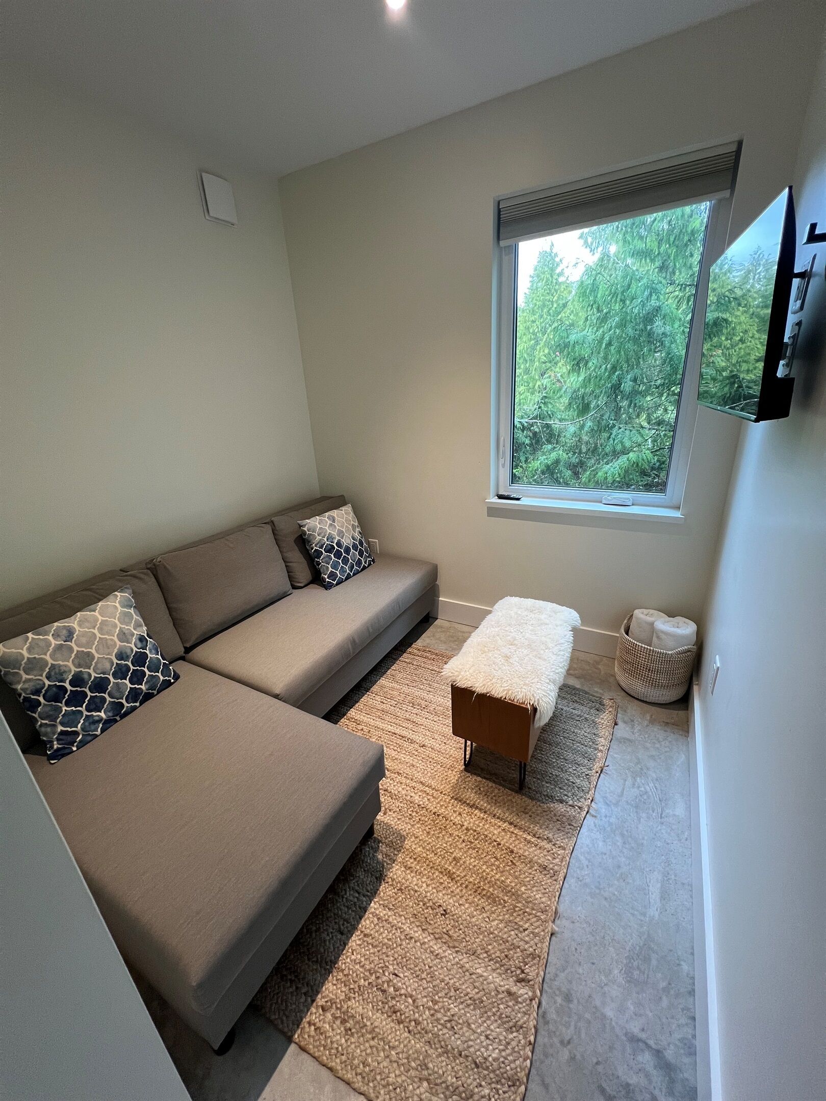 Nootka Cabin-couples Getaway, Modern I Od Shower - Ucluelet