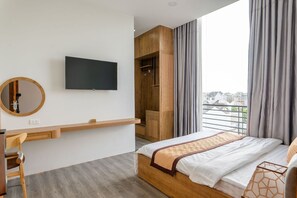 Minibar, desk, free WiFi, bed sheets - Khang Hy Hotel (Buon Ma Thuot)
