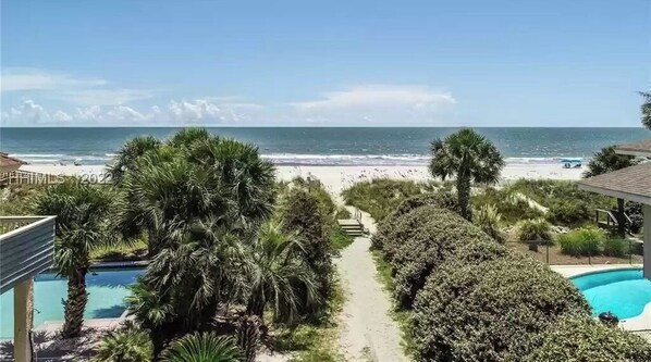 Beach - 15 Mallard Rd ~ 5 Minute Walk to Beach | Private Pool | Screened Porch (Hilton Head Island)
