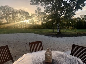 Outdoor dining - Sweet home (Saint-Quentin-du-Dropt)