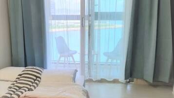 1 bedroom, iron/ironing board, WiFi (free), bed sheets