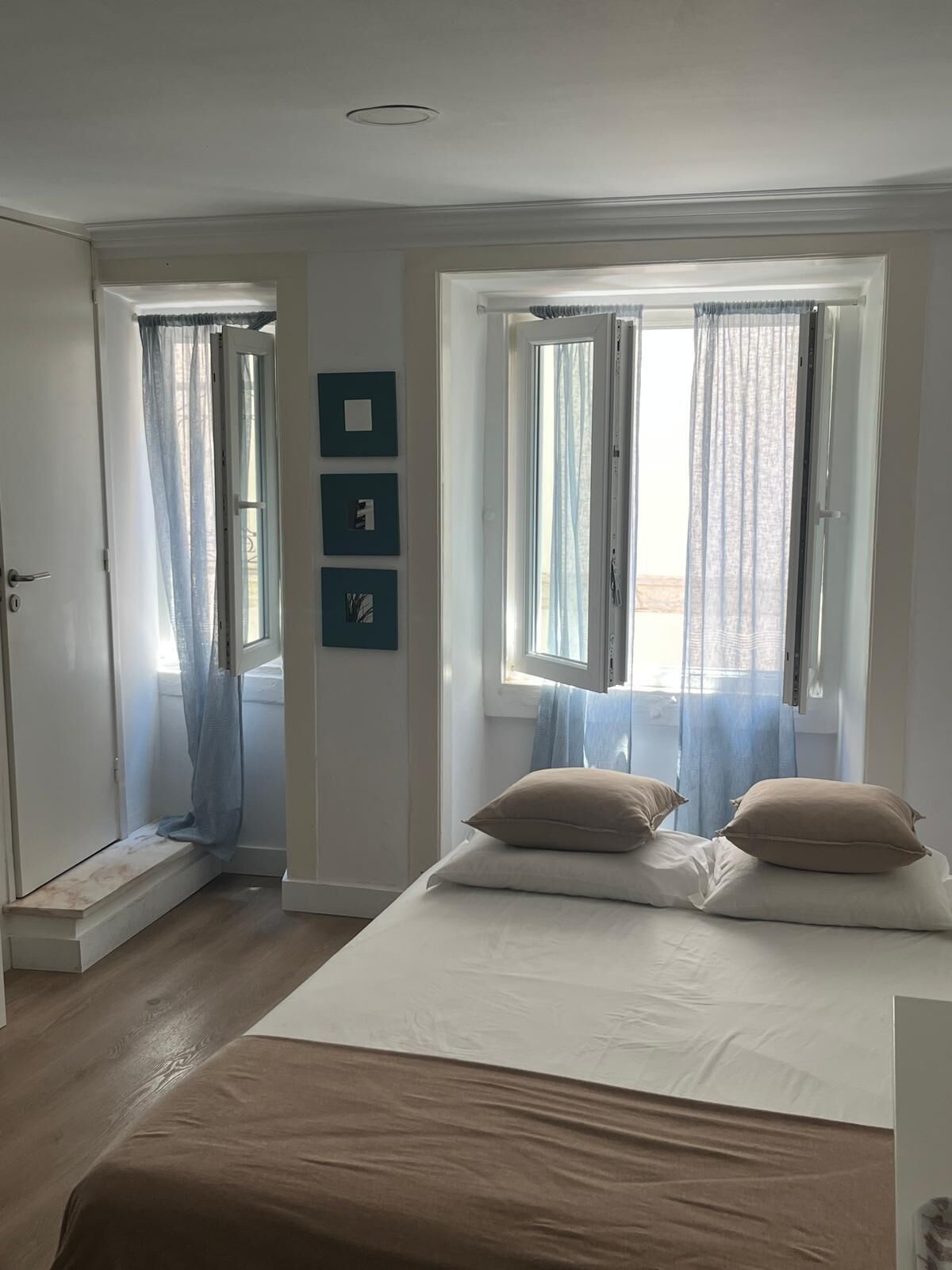 1 غرفة نوم ومكواة/لوح كي وواي فاي وملاءات أسرّة