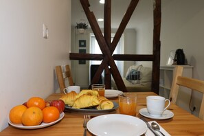 Dining - Casa Travessa dos Lagares, located in the city center (Lisboa)