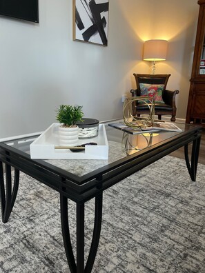 Unclassified image, 4 of 17, button