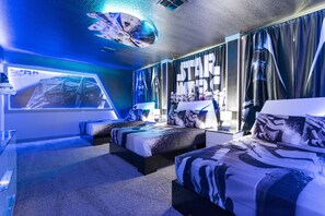 9 habitaciones, caja de seguridad en la habitación y escritorio 