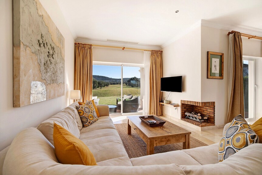 Casa De Vacaciones "Adosado 2 Dormitorios" Con Vistas A La Montaña, Piscina Compartida Y Wi-fi - Algar