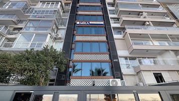 واجهة المنشأة