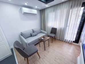 Junior Suit | Kostenloses WLAN