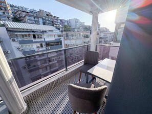 Junior Suit | Terrace/patio - Mira Hotel Küçükyalı (Izmir)