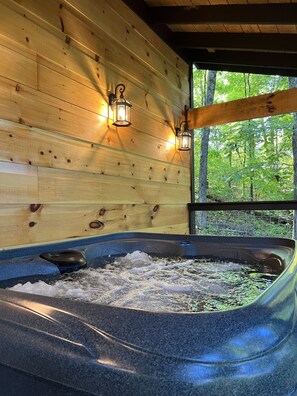 مغطس سبا خارجي