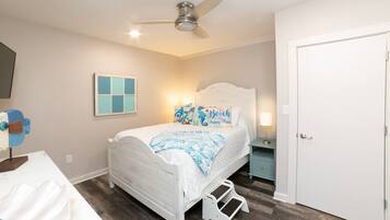 2 habitaciones, tabla de planchar con plancha, wifi y ropa de cama