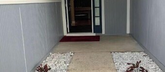 Ortona the Quiet Getaway - 3/2 Spacious Home